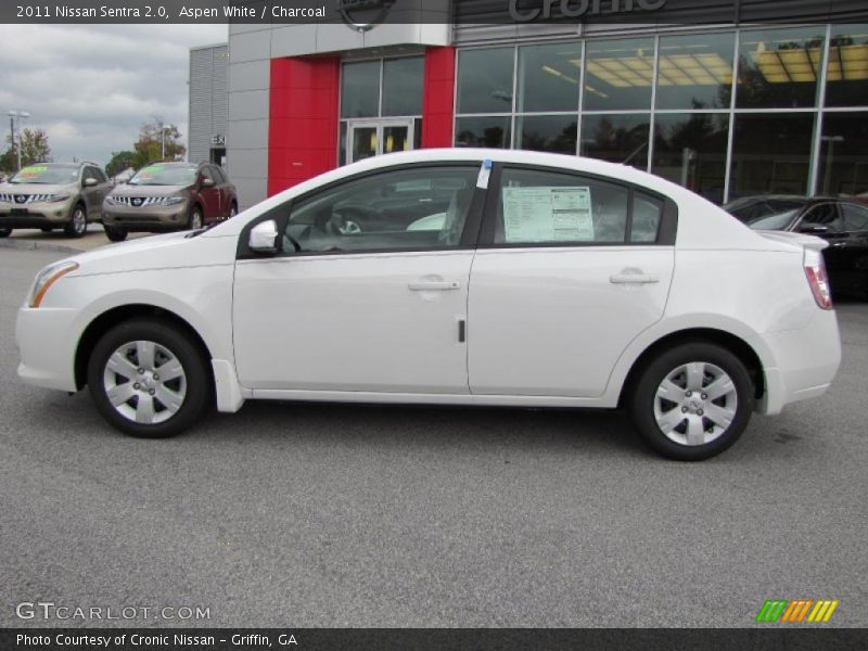 Aspen White / Charcoal 2011 Nissan Sentra 2.0