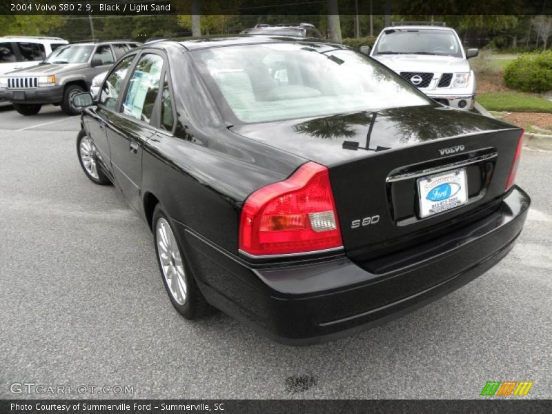 Black / Light Sand 2004 Volvo S80 2.9