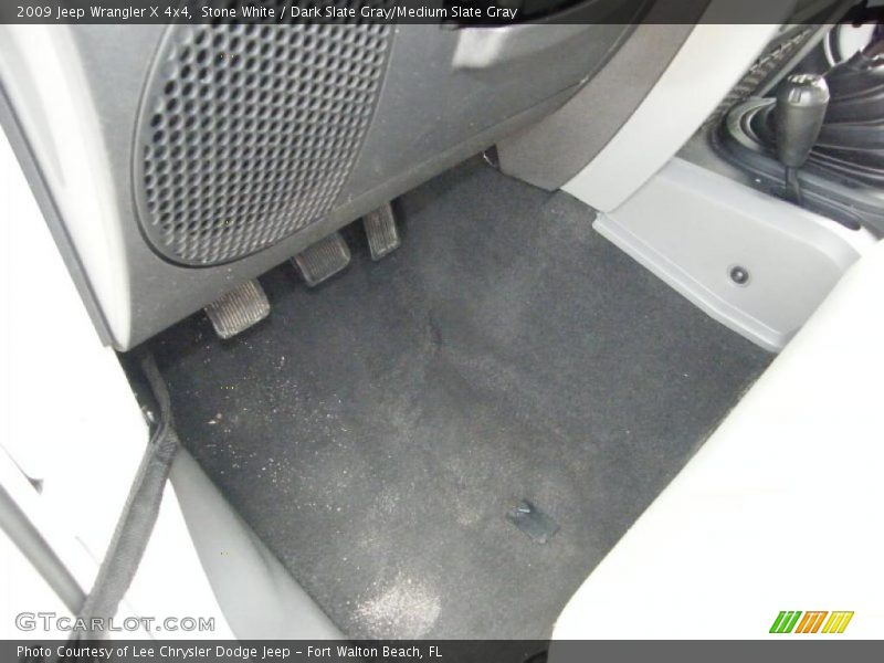 Stone White / Dark Slate Gray/Medium Slate Gray 2009 Jeep Wrangler X 4x4