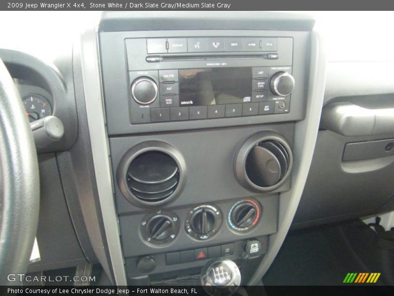 Stone White / Dark Slate Gray/Medium Slate Gray 2009 Jeep Wrangler X 4x4
