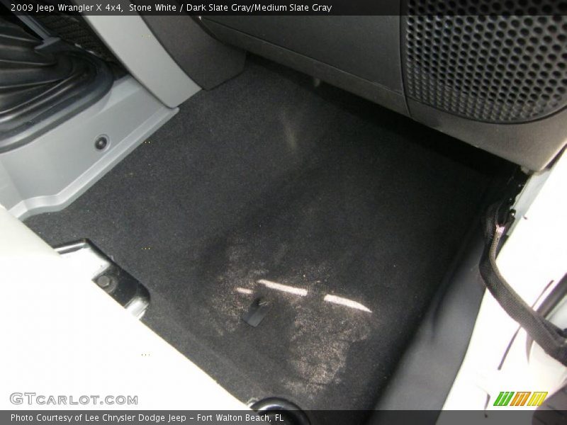 Stone White / Dark Slate Gray/Medium Slate Gray 2009 Jeep Wrangler X 4x4