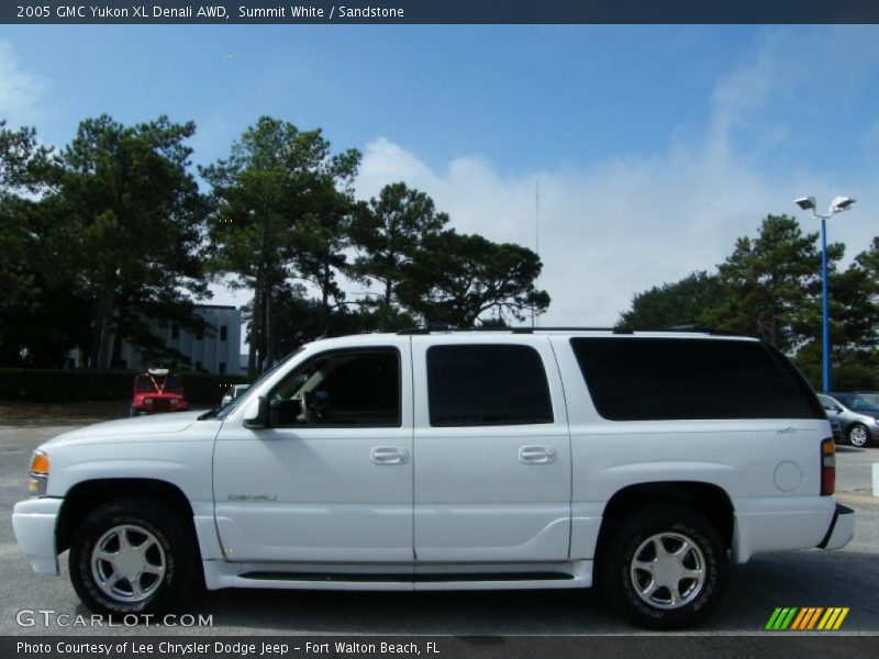 Summit White / Sandstone 2005 GMC Yukon XL Denali AWD