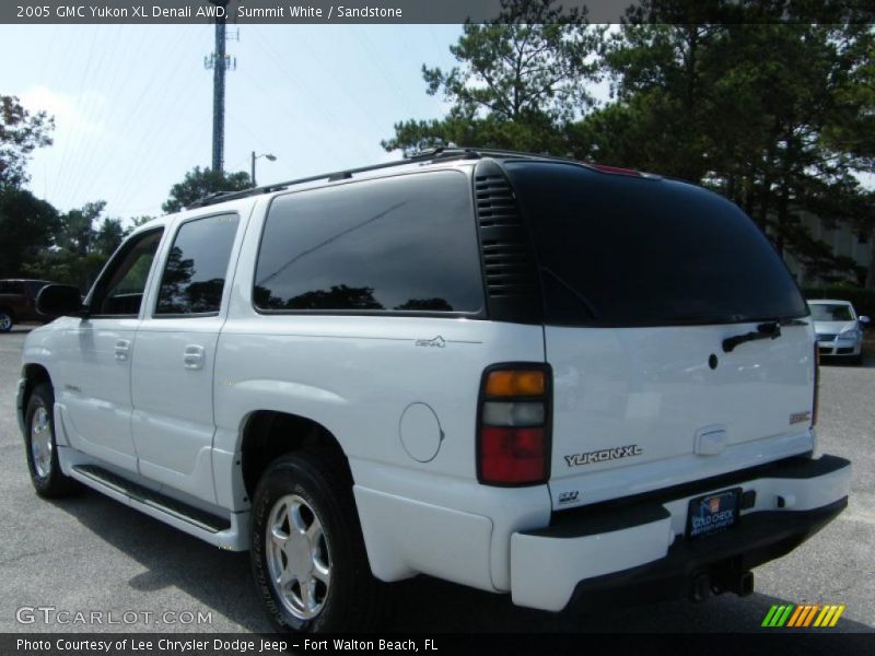 Summit White / Sandstone 2005 GMC Yukon XL Denali AWD