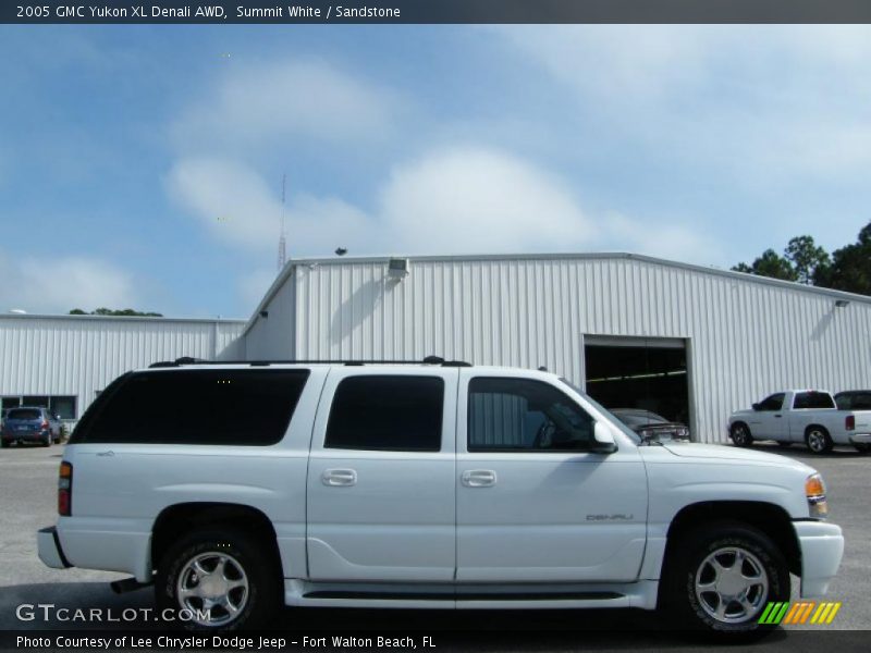 Summit White / Sandstone 2005 GMC Yukon XL Denali AWD