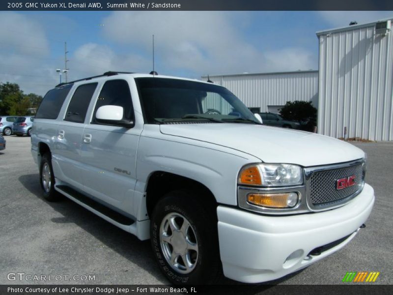 Summit White / Sandstone 2005 GMC Yukon XL Denali AWD