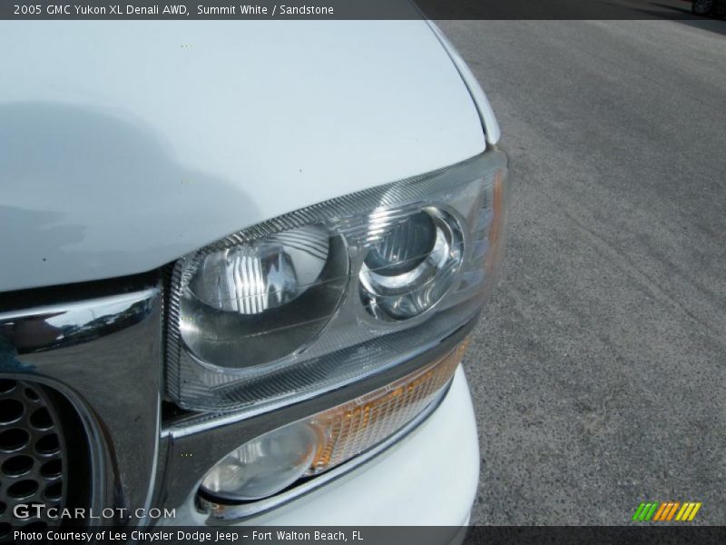 Summit White / Sandstone 2005 GMC Yukon XL Denali AWD