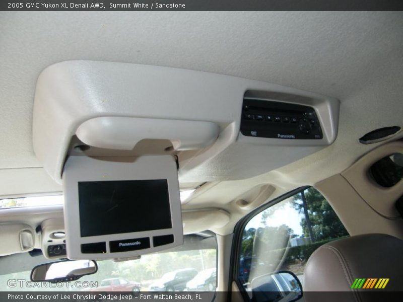 Summit White / Sandstone 2005 GMC Yukon XL Denali AWD