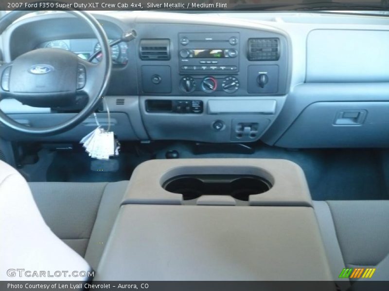 Silver Metallic / Medium Flint 2007 Ford F350 Super Duty XLT Crew Cab 4x4