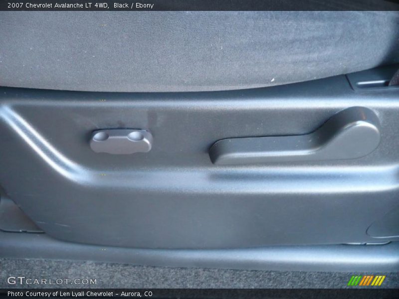 Black / Ebony 2007 Chevrolet Avalanche LT 4WD