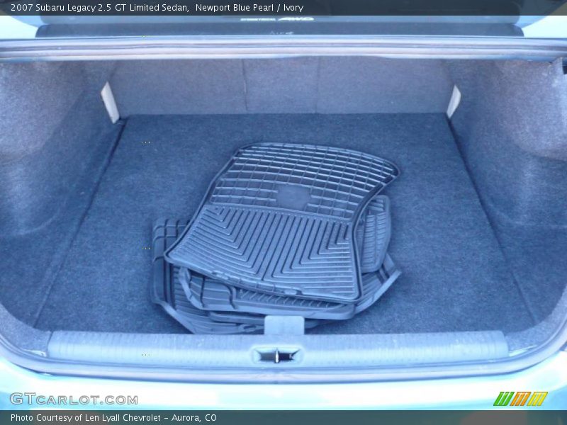  2007 Legacy 2.5 GT Limited Sedan Trunk