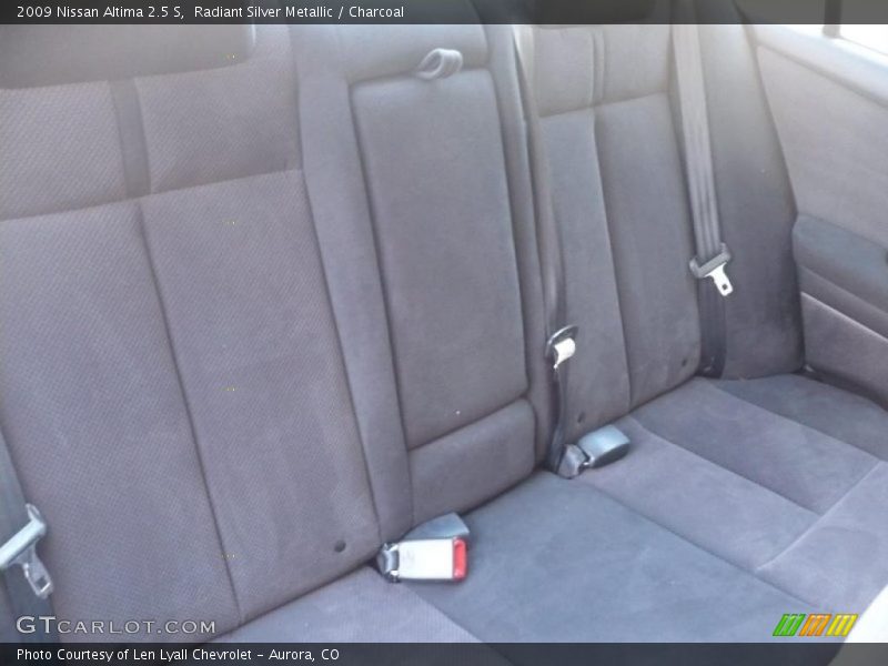 Radiant Silver Metallic / Charcoal 2009 Nissan Altima 2.5 S