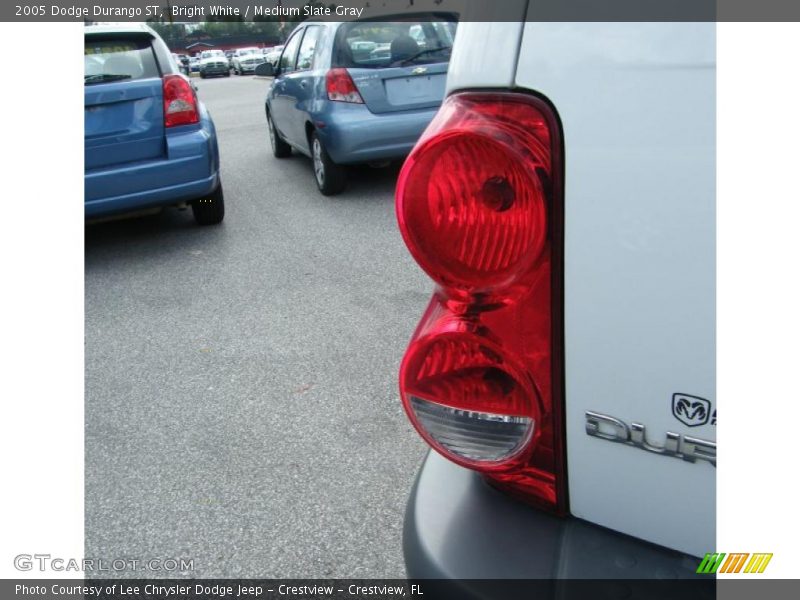 Bright White / Medium Slate Gray 2005 Dodge Durango ST