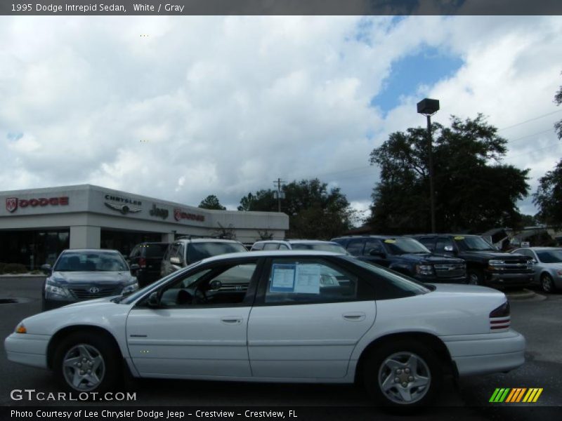 White / Gray 1995 Dodge Intrepid Sedan