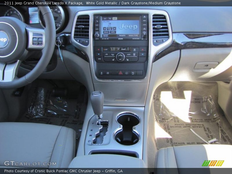 Controls of 2011 Grand Cherokee Laredo X Package
