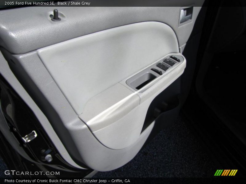 Black / Shale Grey 2005 Ford Five Hundred SE