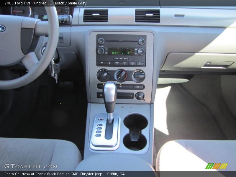 Controls of 2005 Five Hundred SE