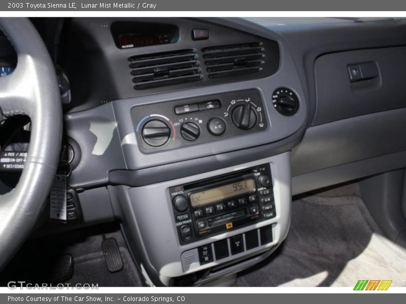 Lunar Mist Metallic / Gray 2003 Toyota Sienna LE