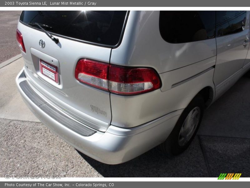 Lunar Mist Metallic / Gray 2003 Toyota Sienna LE