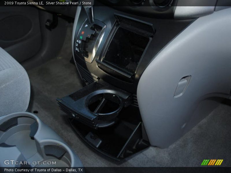 Silver Shadow Pearl / Stone 2009 Toyota Sienna LE