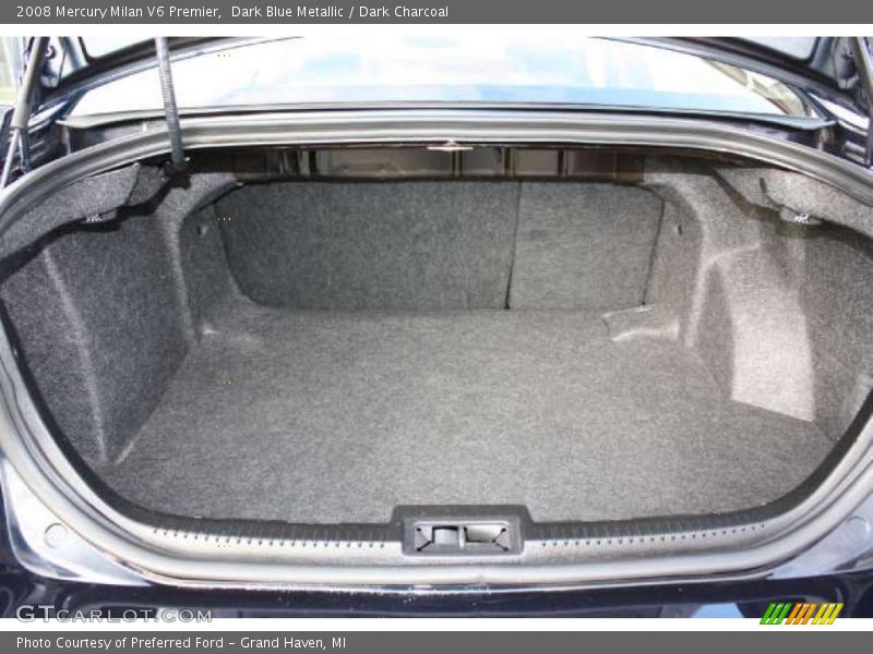  2008 Milan V6 Premier Trunk