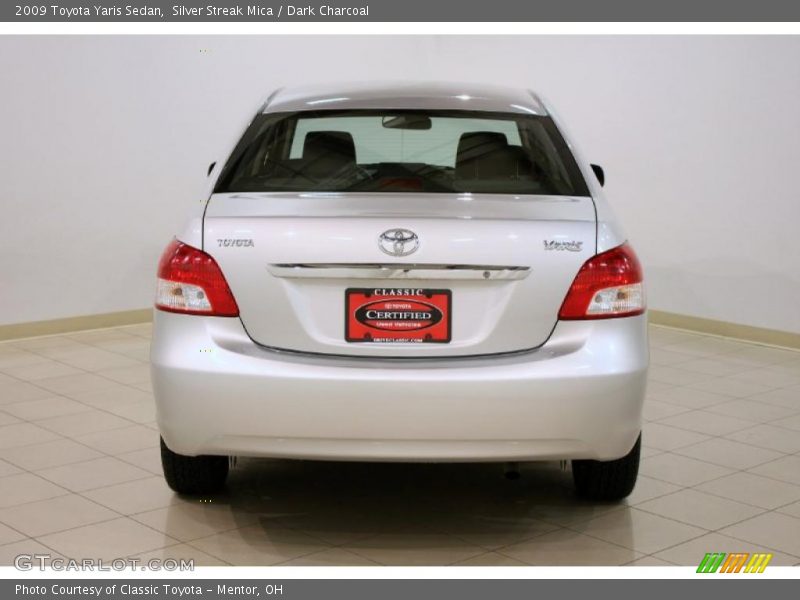 Silver Streak Mica / Dark Charcoal 2009 Toyota Yaris Sedan