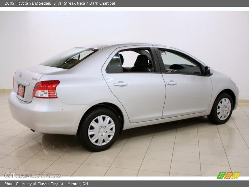 Silver Streak Mica / Dark Charcoal 2009 Toyota Yaris Sedan