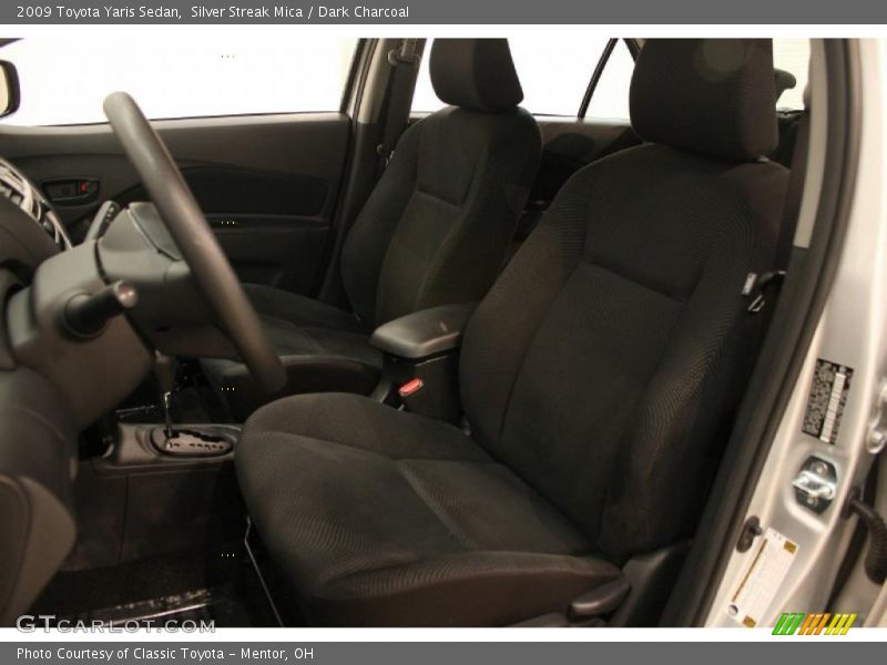 Silver Streak Mica / Dark Charcoal 2009 Toyota Yaris Sedan