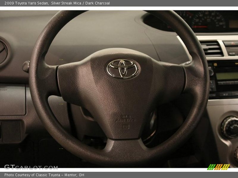 Silver Streak Mica / Dark Charcoal 2009 Toyota Yaris Sedan