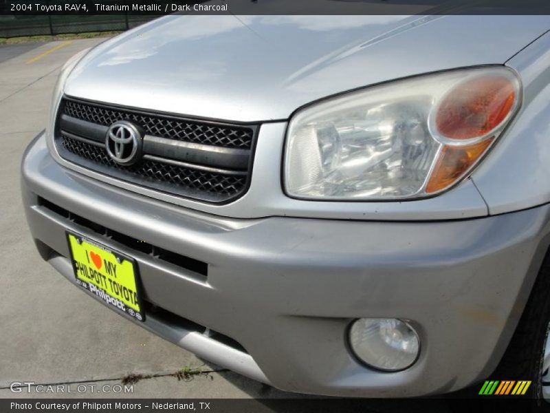 Titanium Metallic / Dark Charcoal 2004 Toyota RAV4