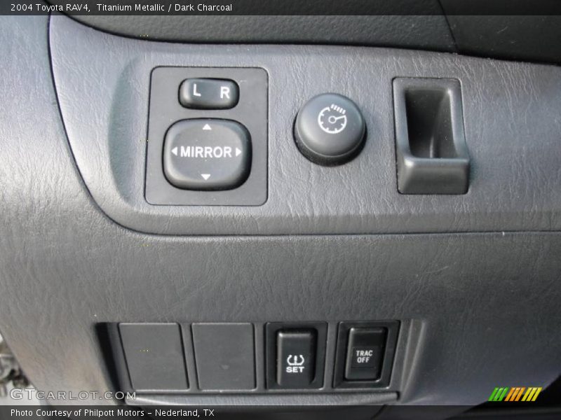 Titanium Metallic / Dark Charcoal 2004 Toyota RAV4