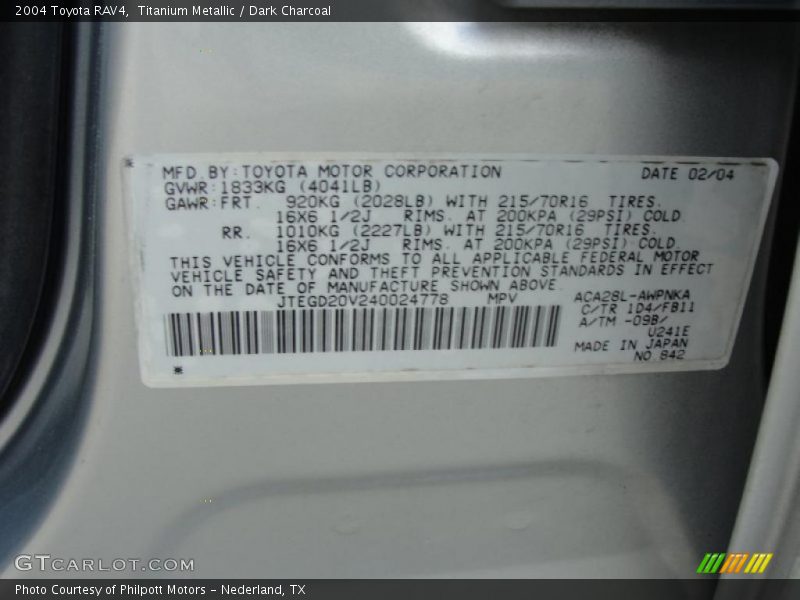 Titanium Metallic / Dark Charcoal 2004 Toyota RAV4