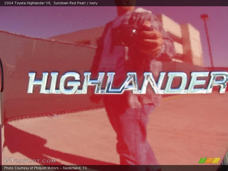 Sundown Red Pearl / Ivory 2004 Toyota Highlander V6