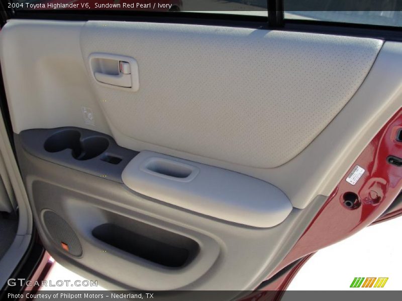 Sundown Red Pearl / Ivory 2004 Toyota Highlander V6