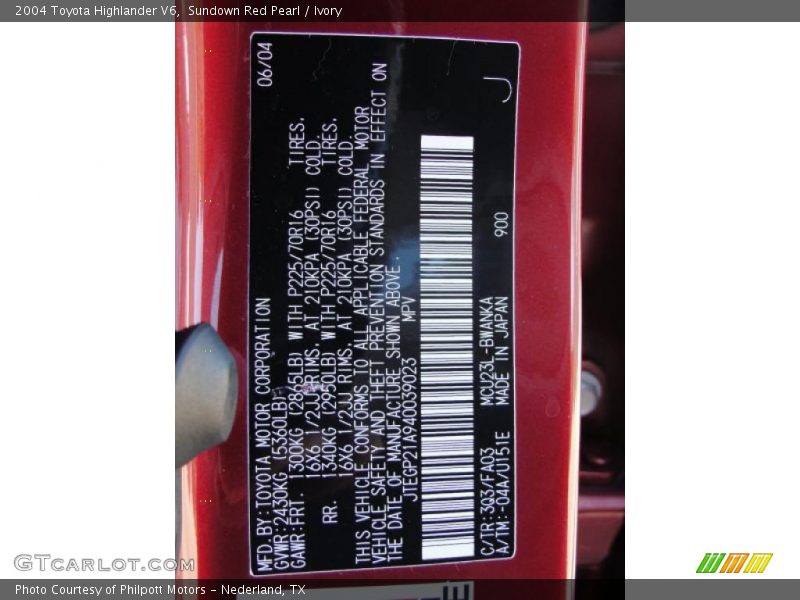 Sundown Red Pearl / Ivory 2004 Toyota Highlander V6