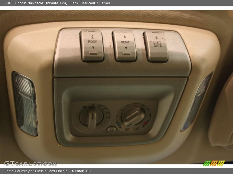 Controls of 2005 Navigator Ultimate 4x4