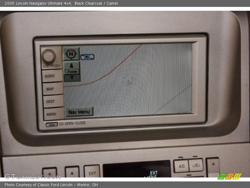 Black Clearcoat / Camel 2005 Lincoln Navigator Ultimate 4x4