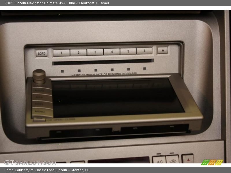 Controls of 2005 Navigator Ultimate 4x4
