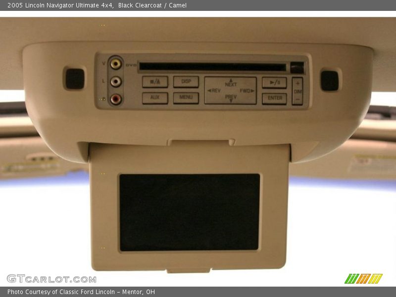 Controls of 2005 Navigator Ultimate 4x4