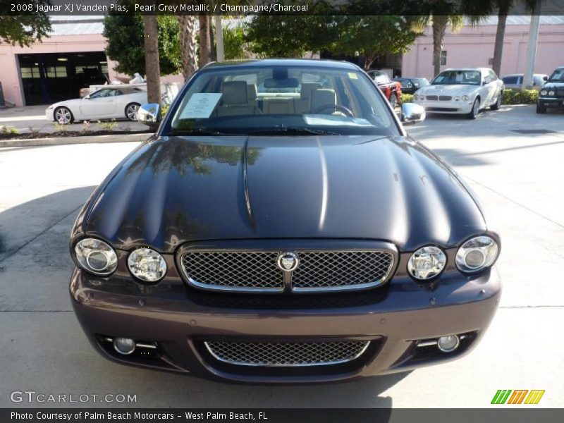 Pearl Grey Metallic / Champagne/Charcoal 2008 Jaguar XJ Vanden Plas