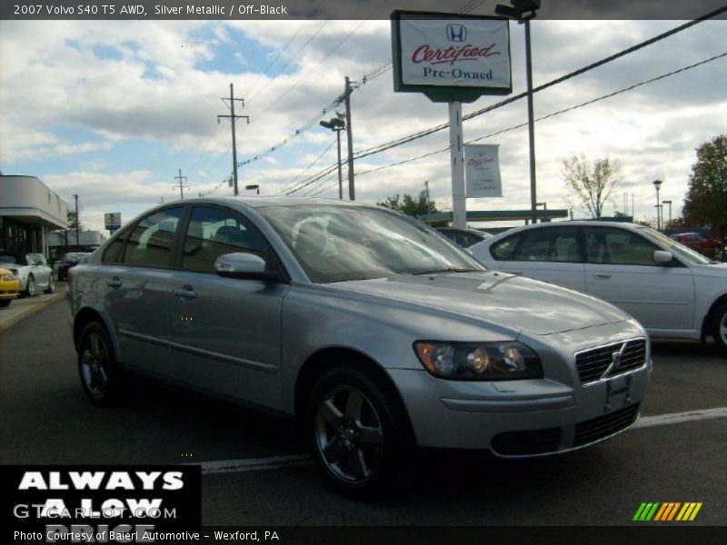 Silver Metallic / Off-Black 2007 Volvo S40 T5 AWD