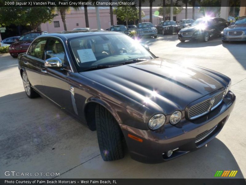 Pearl Grey Metallic / Champagne/Charcoal 2008 Jaguar XJ Vanden Plas
