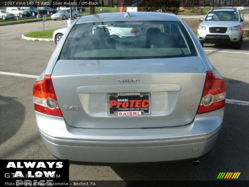 Silver Metallic / Off-Black 2007 Volvo S40 T5 AWD