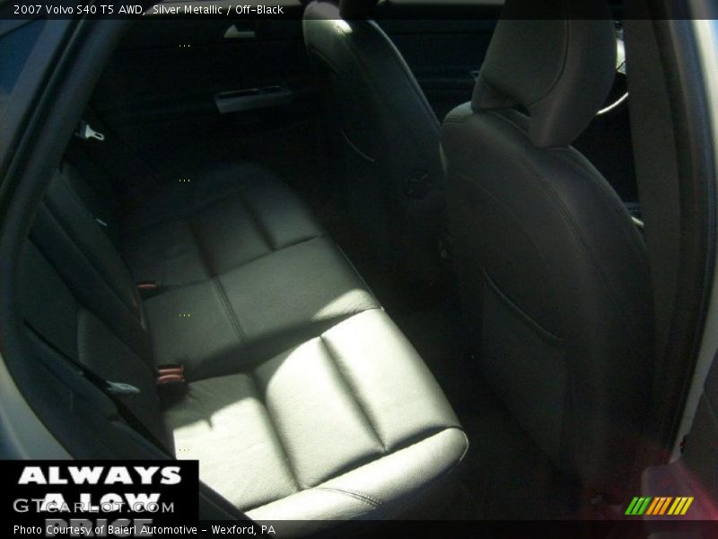 Silver Metallic / Off-Black 2007 Volvo S40 T5 AWD