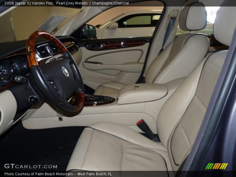  2008 XJ Vanden Plas Champagne/Charcoal Interior