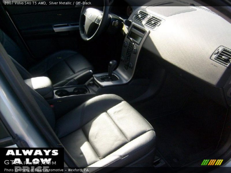 Silver Metallic / Off-Black 2007 Volvo S40 T5 AWD