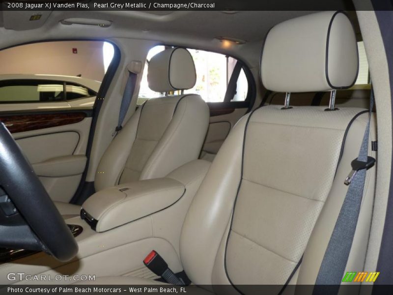  2008 XJ Vanden Plas Champagne/Charcoal Interior