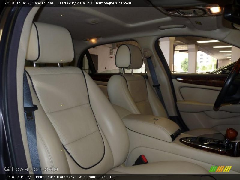  2008 XJ Vanden Plas Champagne/Charcoal Interior