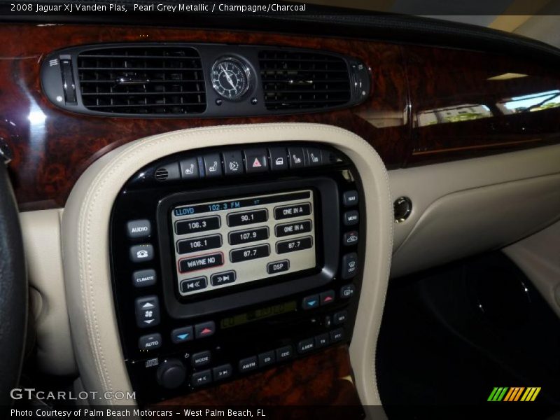 Controls of 2008 XJ Vanden Plas