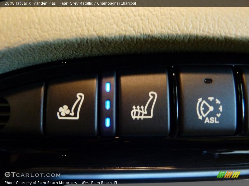 Controls of 2008 XJ Vanden Plas