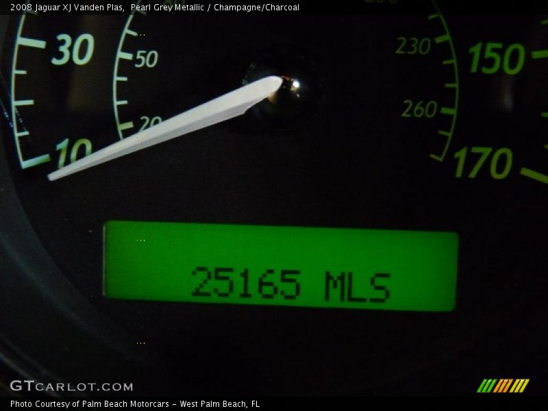 Pearl Grey Metallic / Champagne/Charcoal 2008 Jaguar XJ Vanden Plas